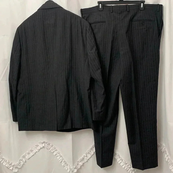 Men’s Joseph & Feiss Gray Pin Striped Suit Size  42 EUC - Picture 3 of 16